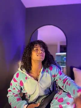 Lucas eevans online show from April 8, 1:11 pm