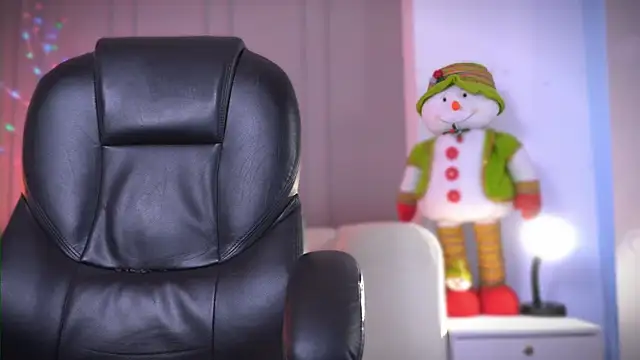 Frank Farrell online show from December 3, 6:28 pm