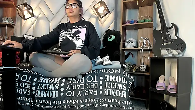MirandaHaguen online show from January 19, 1:01 pm
