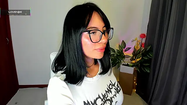 Silvanna-Moree online show from February 16, 5:09 pm