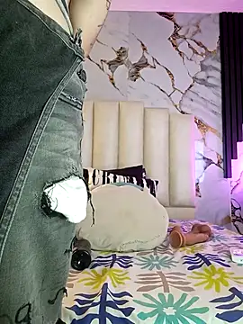 mollieblue69 online show from December 3, 1:31 pm