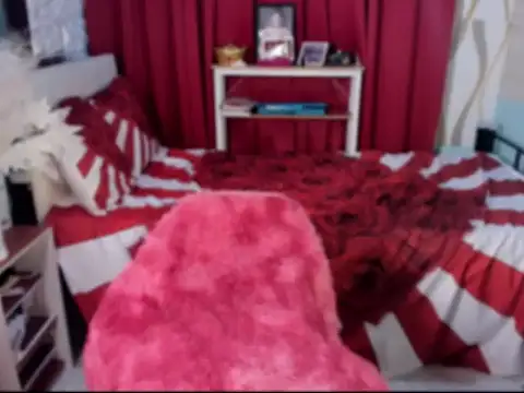 Snapshot of Laura_yourhottestbabe123 chatting on March 19, 1:21 am Laura yourhottestbabe123 online show from March 19, 1:21 am