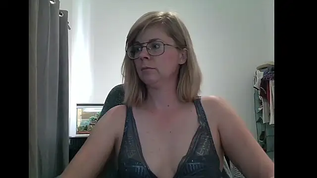 SavannaGirly online show from March 1, 11:06 am