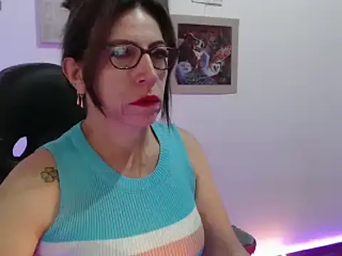 Snapshot of Chayla_Ruiz chatting on December 28, 11:09 am Chayla Ruiz online show from December 28, 11:09 am