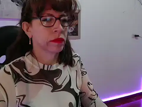 Snapshot of Chayla_Ruiz chatting on February 3, 9:50 pm Chayla Ruiz online show from February 3, 9:50 pm