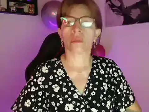 Snapshot of Chayla_Ruiz chatting on March 10, 12:59 pm Chayla Ruiz online show from March 10, 12:59 pm