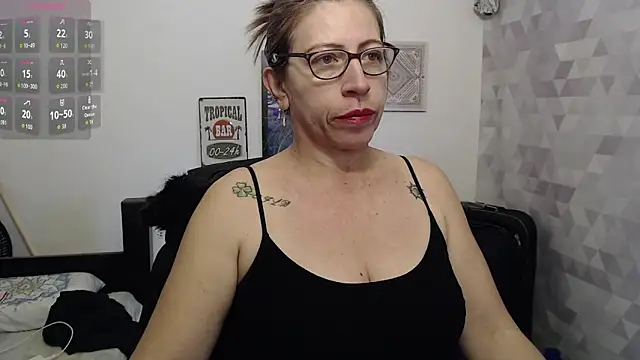 Snapshot of Chayla_Ruiz chatting on September 22, 11:56 am Chayla Ruiz online show from September 22, 11:56 am