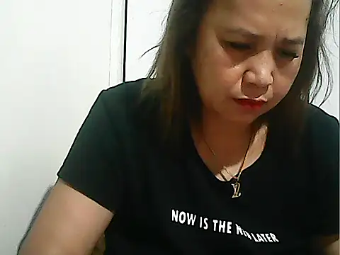 Snapshot of Lhadycarolyn chatting on November 29, 10:57 pm Lhadycarolyn online show from November 29, 10:57 pm