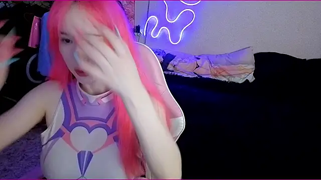 Maya Viola online show from October 7, 5:48 am