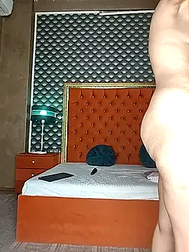 Snapshot of VallerieJones chatting on October 19, 12:06 pm VallerieJones online show from October 19, 12:06 pm