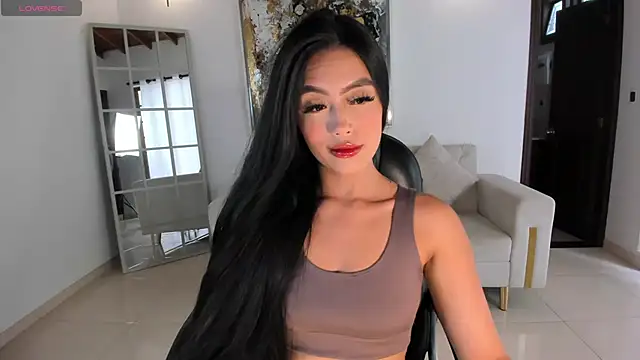 JadeEvansX online show from March 12, 6:00 pm