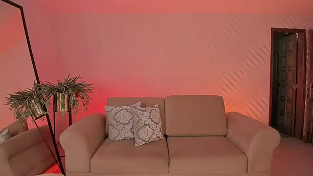 KateSunder online show from March 12, 11:49 am