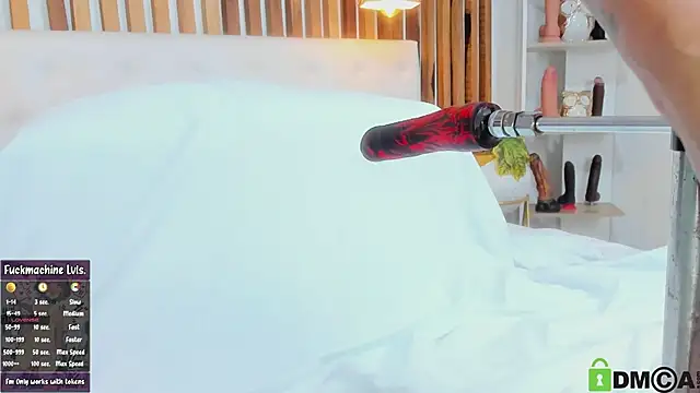 Snapshot of emma_liz_ chatting on January 25, 12:37 pm emma liz online show from January 25, 12:37 pm