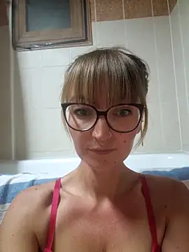 MissMialicious online show from March 10, 7:18 pm