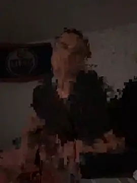 Snapshot of mrwilly7743 chatting on February 27, 4:34 am mrwilly7743 online show from February 27, 4:34 am