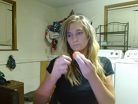 missymilf online show from October 9, 3:15 am