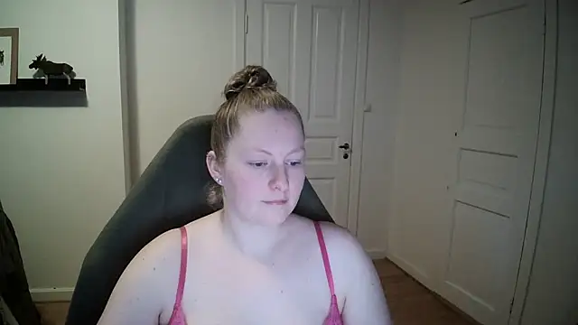 Girlnina-1995 online show from December 14, 11:18 am