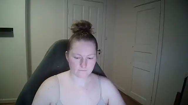 Girlnina-1995 online show from January 24, 12:10 pm