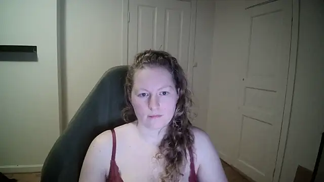 Girlnina-1995 online show from February 17, 9:08 pm