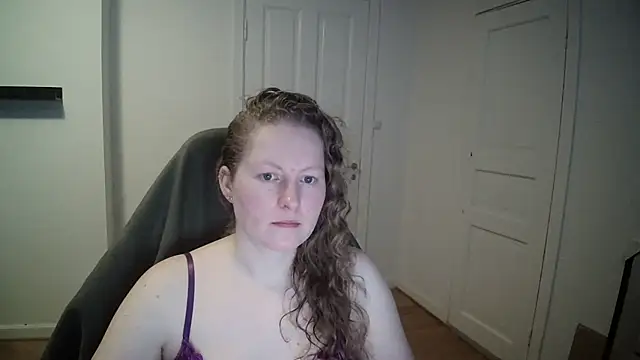 Girlnina-1995 online show from February 20, 10:59 am