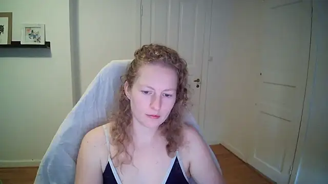 Girlnina-1995 online show from October 29, 11:01 am