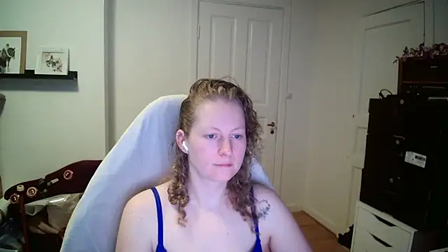 Girlnina-1995 online show from February 11, 9:58 am