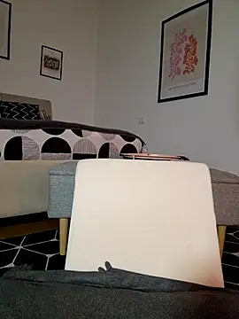 AryaSummersReal online show from November 6, 8:21 pm