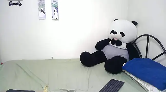 Snapshot of rihanna22 chatting on January 17, 3:53 pm rihanna22 online show from January 17, 3:53 pm