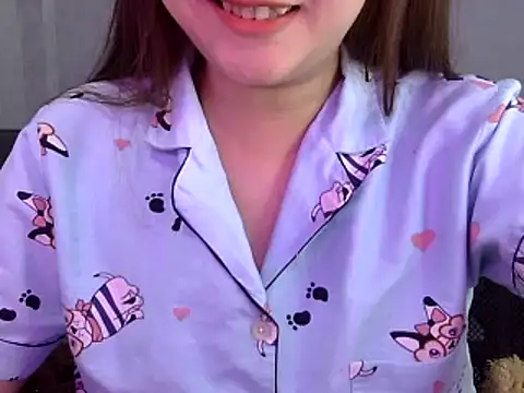 Snapshot of Bee_2k chatting on February 26, 5:09 am Bee 2k online show from February 26, 5:09 am