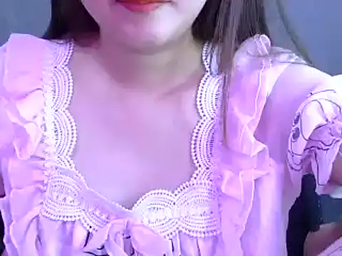 Snapshot of Bee_2k chatting on March 11, 3:16 am Bee 2k online show from March 11, 3:16 am