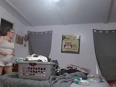 Slutty Owl420 online show from September 22, 10:12 pm