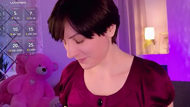 LorenDaze online show from April 18, 2:10 pm