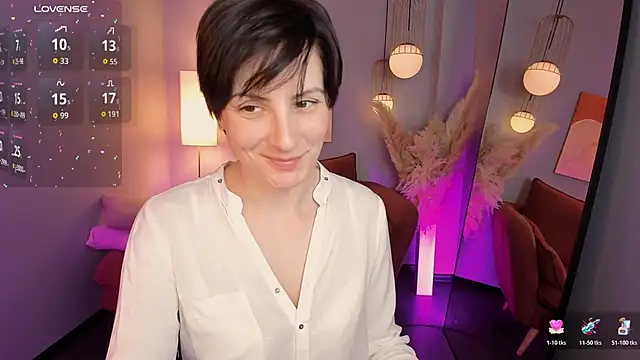 Snapshot of LorenDaze chatting on May 12, 6:21 am LorenDaze online show from May 12, 6:21 am