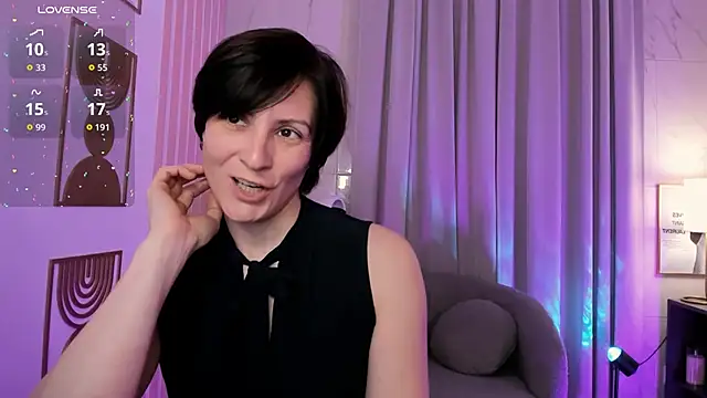 Snapshot of LorenDaze chatting on June 2, 2:08 pm LorenDaze online show from June 2, 2:08 pm