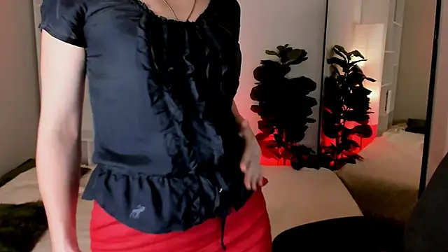 LorenDaze online show from June 30, 2:07 pm