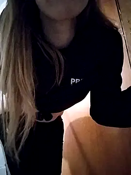 eatmeplease44 online show from October 14, 9:26 pm