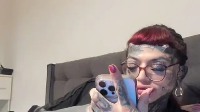 tamarapervert online show from April 11, 10:47 pm