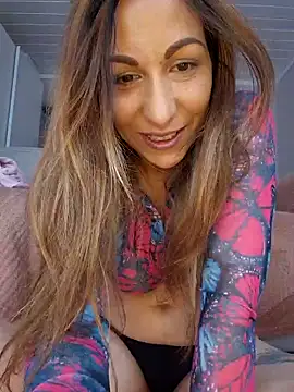 Snapshot of Lola-Roxx chatting on May 14, 1:29 pm Lola-Roxx online show from May 14, 1:29 pm