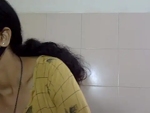 Snapshot of Indian_Horny_Wife chatting on September 18, 7:54 am Indian Horny Wife online show from September 18, 7:54 am