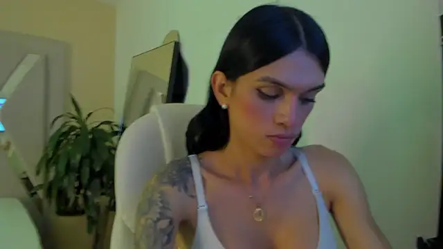 malejabenzz online show from January 28, 7:42 pm
