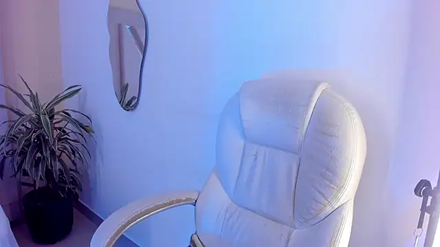 malejabenzz online show from November 6, 7:48 pm