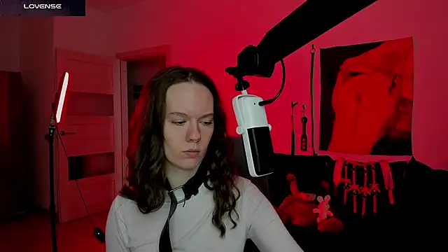 DivineBite online show from March 28, 3:22 pm