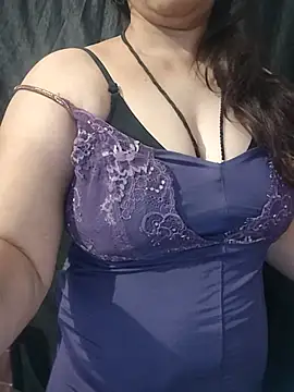 Snapshot of seema4xxxfun chatting on June 23, 8:12 am seema4xxxfun online show from June 23, 8:12 am
