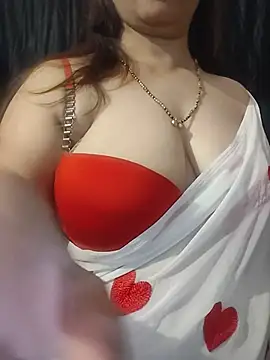 Snapshot of seema4xxxfun chatting on July 19, 7:34 am seema4xxxfun online show from July 19, 7:34 am