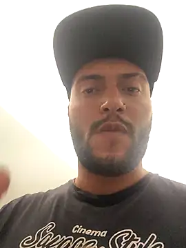 Snapshot of Lmfit chatting on February 19, 5:53 pm Lmfit online show from February 19, 5:53 pm