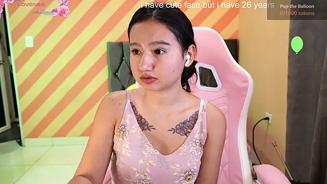 Snapshot of Pinkie_Princes chatting on January 25, 12:06 am Pinkie Princes online show from January 25, 12:06 am