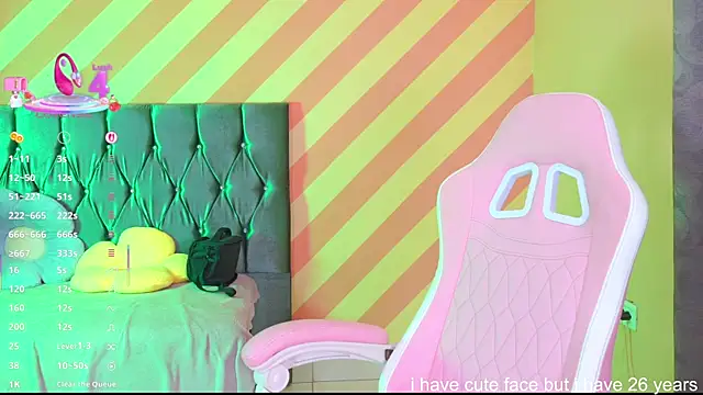 Snapshot of Pinkie_Princes chatting on February 11, 12:17 am Pinkie Princes online show from February 11, 12:17 am