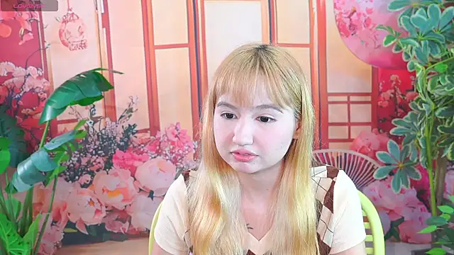 Pinkie Princes online show from November 4, 7:13 pm