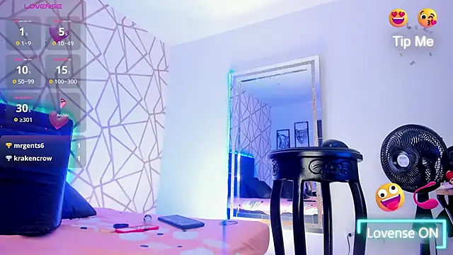 EmilyyRosee  online show from February 5, 3:45 am