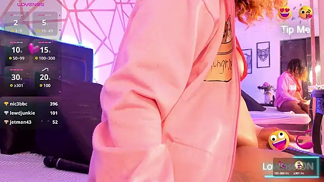 EmilyyRosee  online show from February 10, 3:35 am